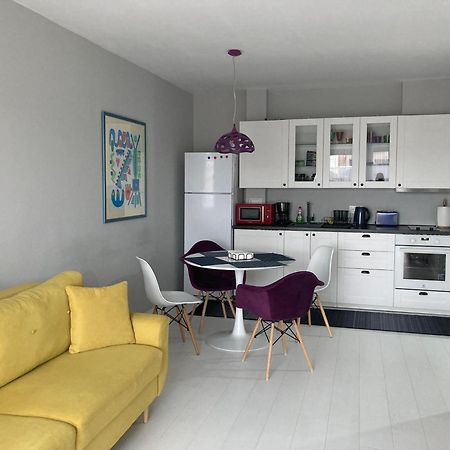 Apartamentul Max, Practic Si Confortabil Oradea Exteriör bild